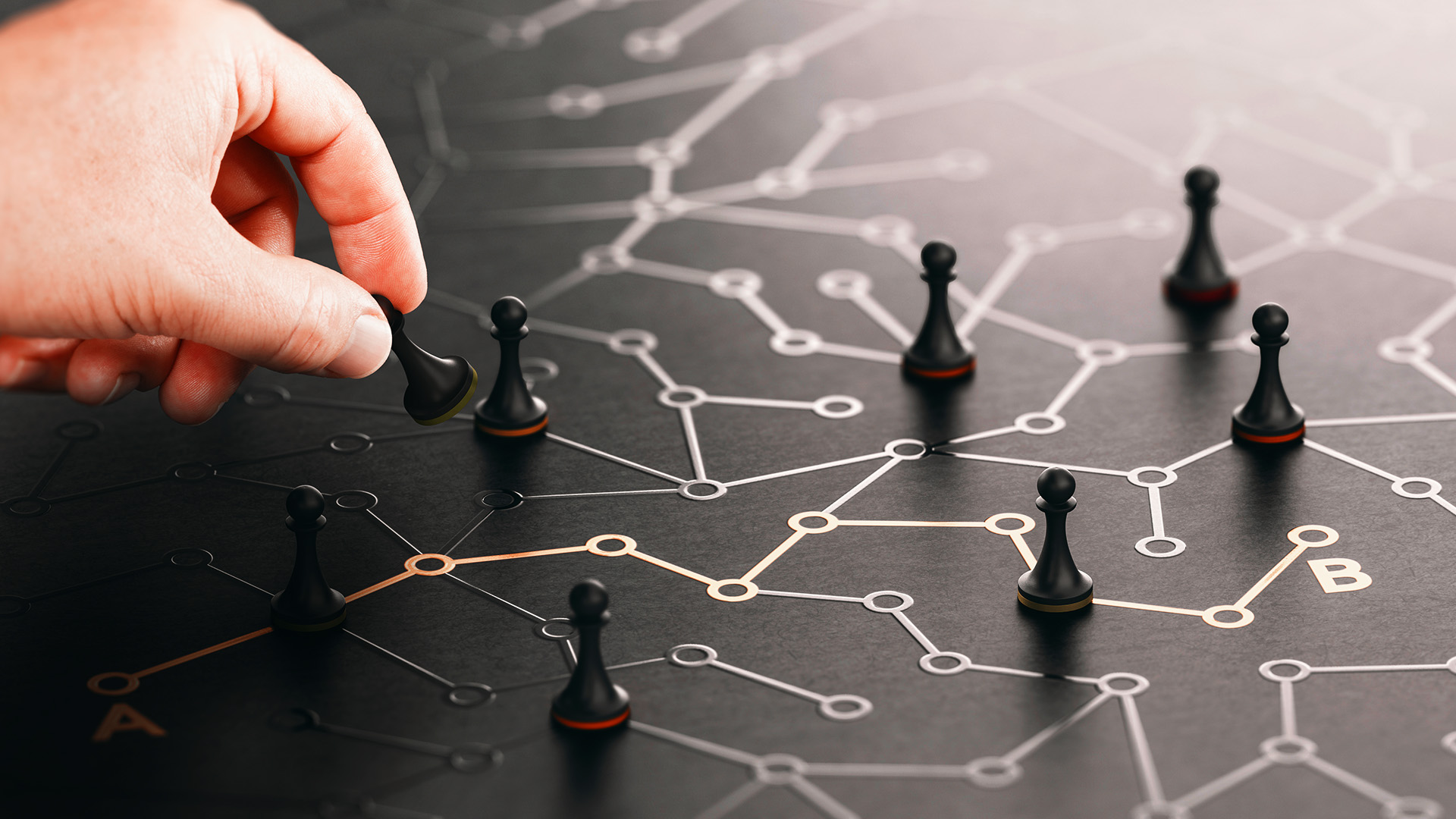 Equipo trabajando en la misión de la empresa